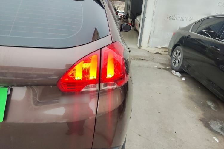 Used Peugeot 2008 2014 1.6L Manual Fashion Edition
