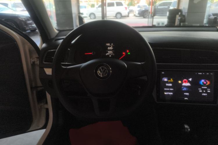 Used Volkswagen Lavida 2015 1.6L Automatic Fashion Edition
