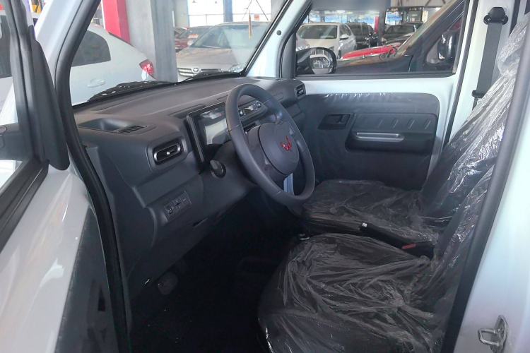 Used Wuling Zhiguang New Energy 2025 Comfort Model
