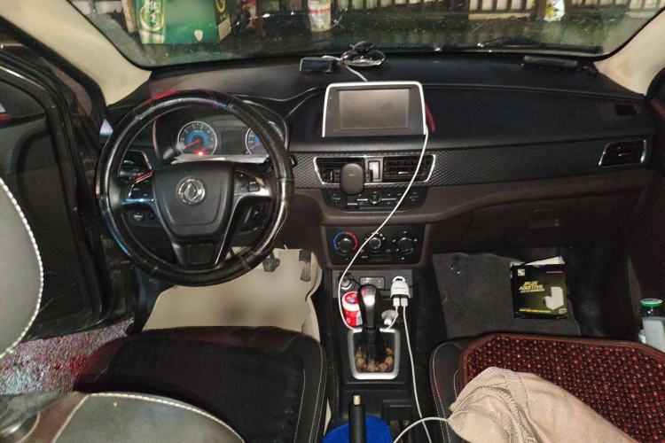 Used Dongfeng Fengon 330 2018 1.5L 330S Premium Edition DK15