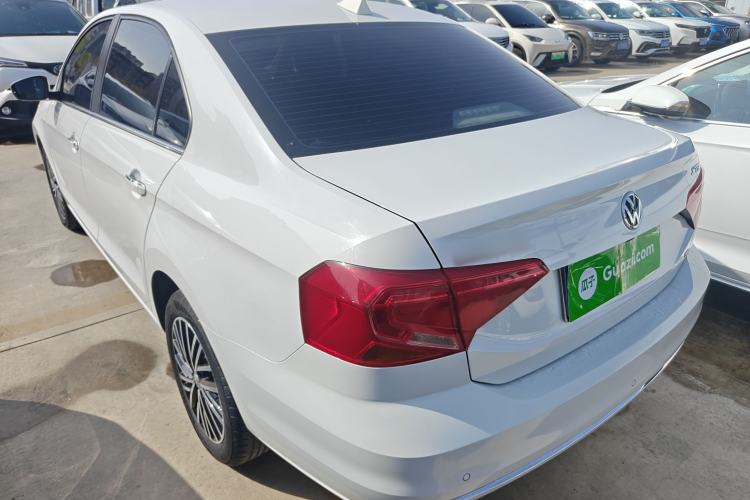 Used Volkswagen Jetta 2019 Dream Edition 1.5L Manual Comfort Version
