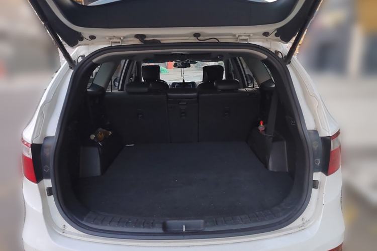 Used Hyundai Grand SantaFe 2013 3.0L 7-Seater Four-Wheel-Drive Comfort Edition
