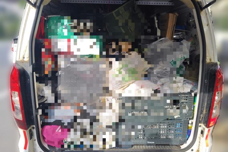 Used Wuling Hongguang V 2022 1.5L Jingqu Edition Enclosed-Window Vehicle with Hydraulic Power Steering LAR