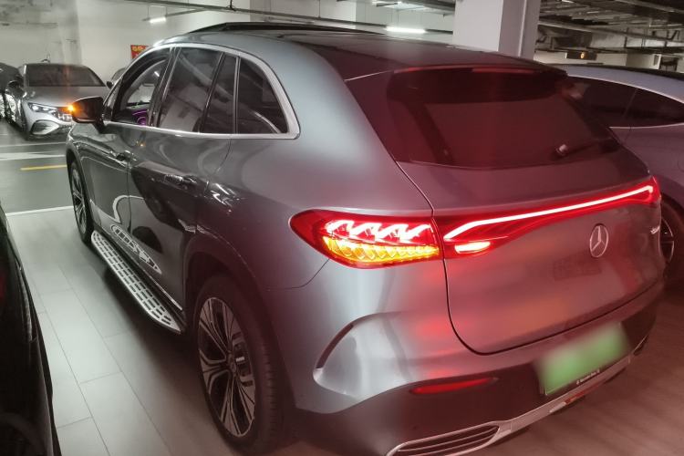 Used Mercedes-Benz EQE SUV 2024 500 4MATIC Luxury Edition Exterior 2