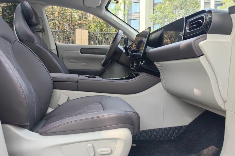 Used Leapmotor C11 2024 All-Electric 580 Luxury Edition Interior 3