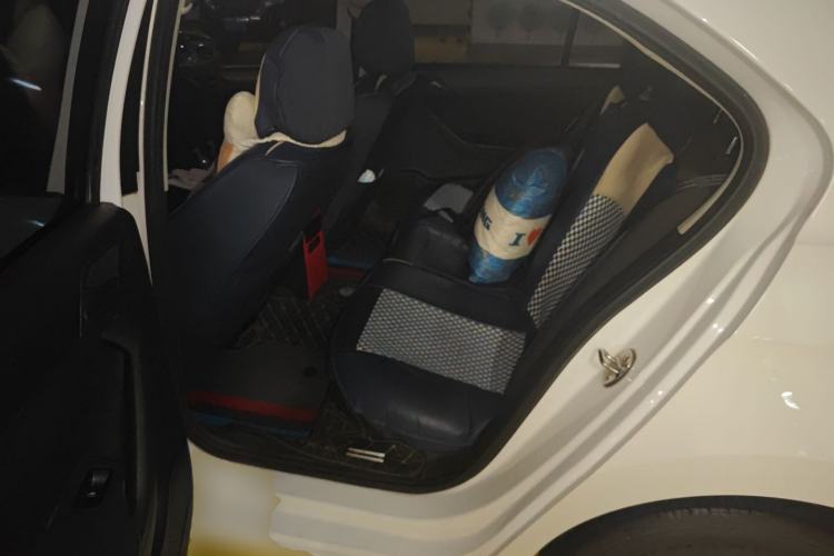 Used Volkswagen Jetta 2015 Value Edition 1.6L Manual Fashionable Style