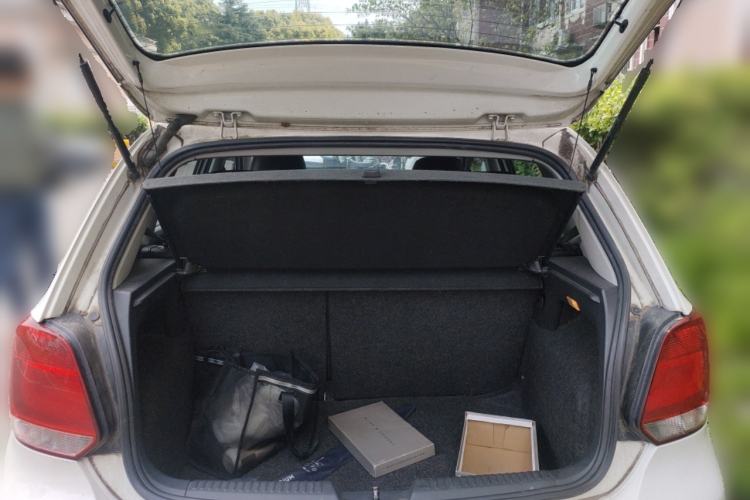 Used Volkswagen Polo 2011 1.6L Automatic ZhiKu Edition Trunk