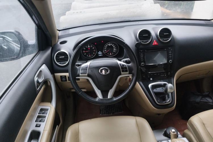 Used Haval H6 2011 2.0L Manual Two-Wheel-Drive Prestige Version
