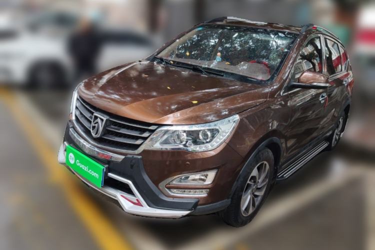 Used Baojun 560 2015 1.8L manual luxury version