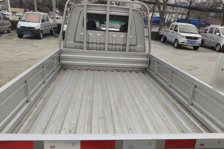 Used Jinbei Gold Card S2 2023 1.6L Manual Double-Cab with 2.51m Cargo Bed and Single Rear Wheel – Comfort Version SWJ16
