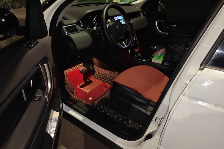 Used Land Rover Discovery Sport 2019 240 PS SE Dynamic Version China VI Standard
