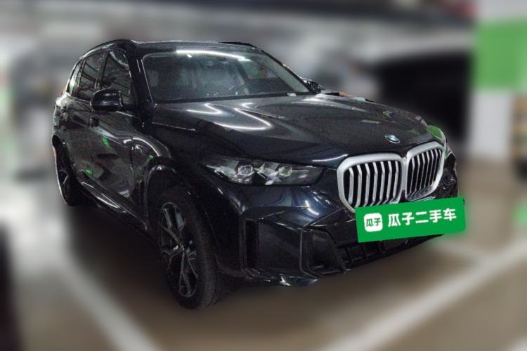 Used BMW X5 2023 xDrive 30Li Luxury M Sport Package
