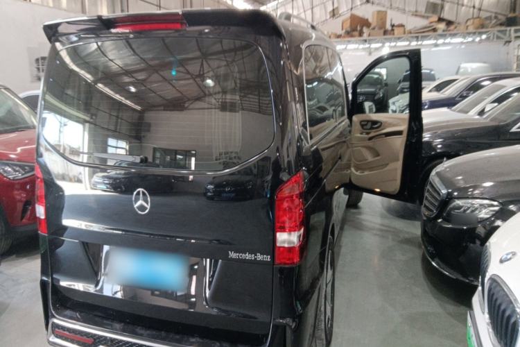 Used Mercedes-Benz Vito 2023 2.0T Business Version 7 Seats
