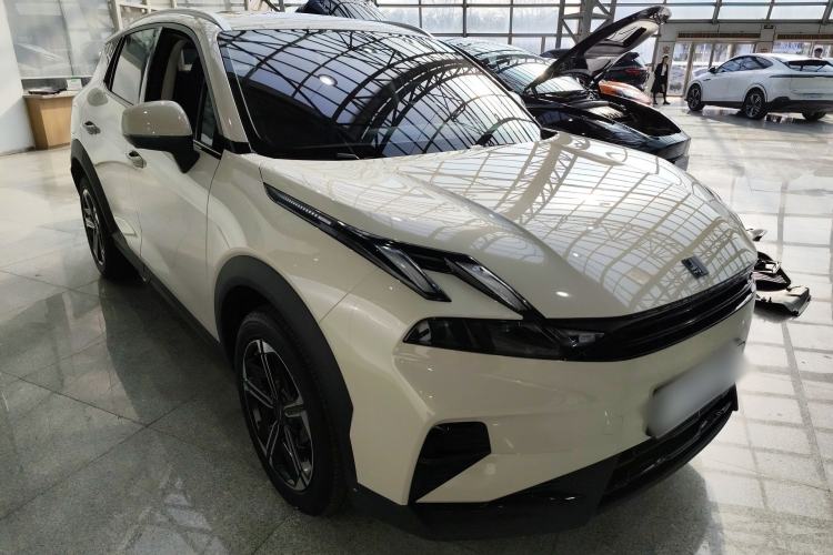 Used Lynk & Co 06 EM-P 2025 EM-P 126 Long-Range Max Front Right 45 Deg