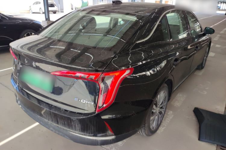 Used Hongqi E-QM5 2024 450km Range Commuter Version
