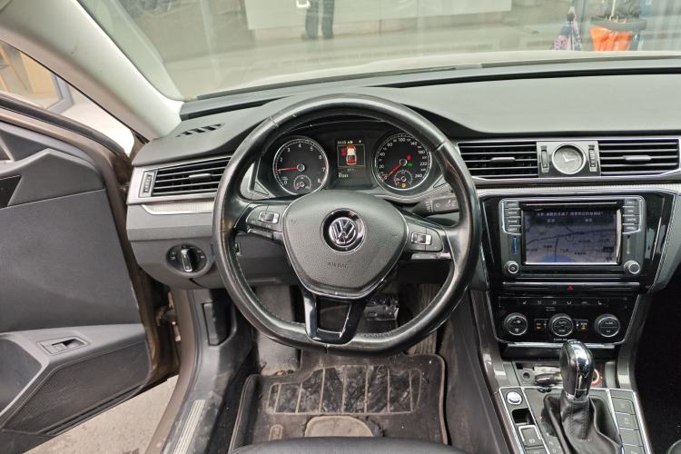 Used Volkswagen Passat 2016 330TSI DSG Prestige Edition Steering Wheel