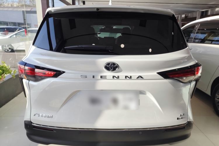 Used Toyota Sienna 2024 2.5L Hybrid Comfort Edition