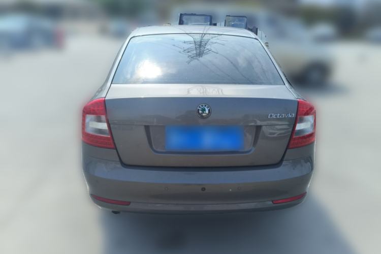 Used Skoda Octavia 2013 1.6L Automatic Yijie Edition Rear