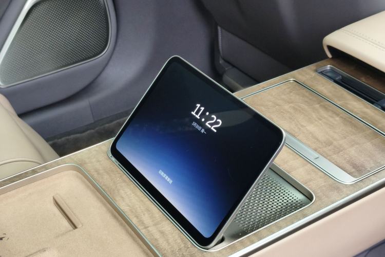 Used Nio ET9 2025 100kWh Signature Edition Interior 5