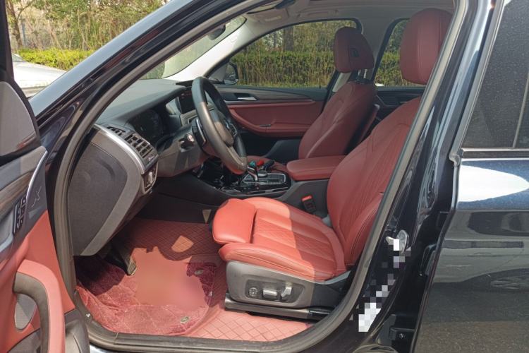 Used BMW X3 2022 Facelift xDrive30i Luxury Edition M Night Edition Package Left Front Seat