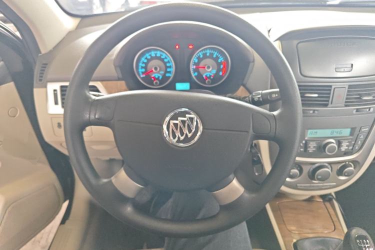 Used Buick Excelle 2015 1.5L Manual Classic Trim Steering Wheel