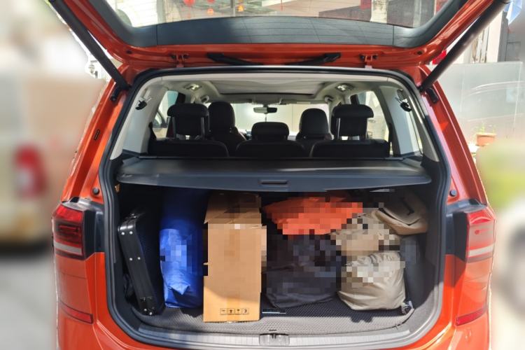 Used Volkswagen Touran 2018 Volkswagen Touran L 280TSI DSG Boundary Luxury Edition 7 Seats China VI Standard
