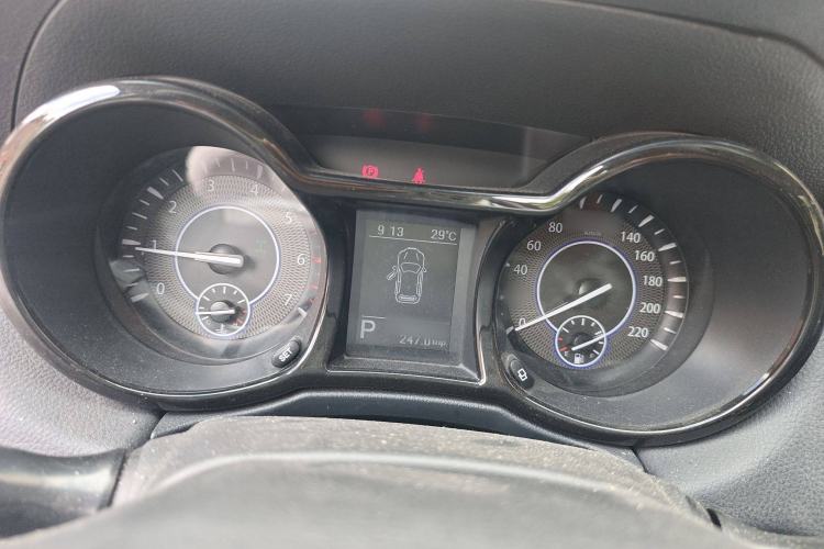 Used JMC Yusheng S350 2016 2.0T Automatic All-Wheel Drive Gasoline Ultra-Luxury 5-Seater