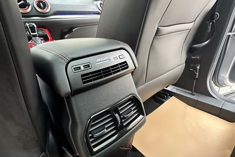 Used Wey VV5 2019 Upgraded Model 2.0T Two-Wheel Drive Ultra-Luxury Version China V Standard