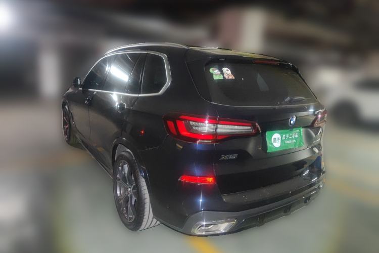 Used BMW X5 2022 xDrive 40Li M Sport Package
