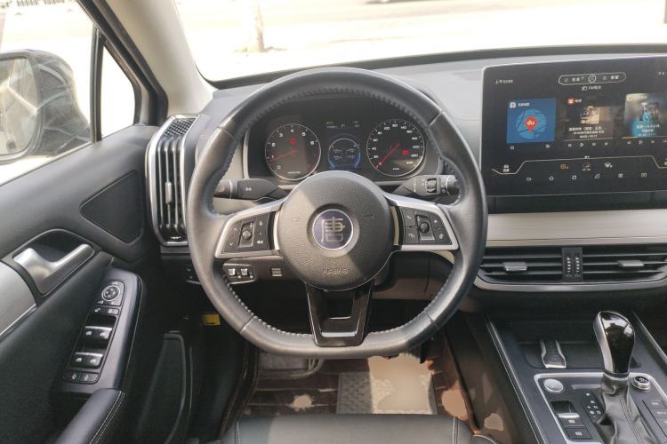 Used BYD Tang 2018 2.0T Automatic SmartConnect Luxury Edition 5 Seats China V Standard
