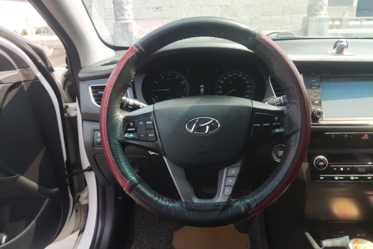 Used Hyundai Mistra 2014 1.8L Automatic Smart GLS
