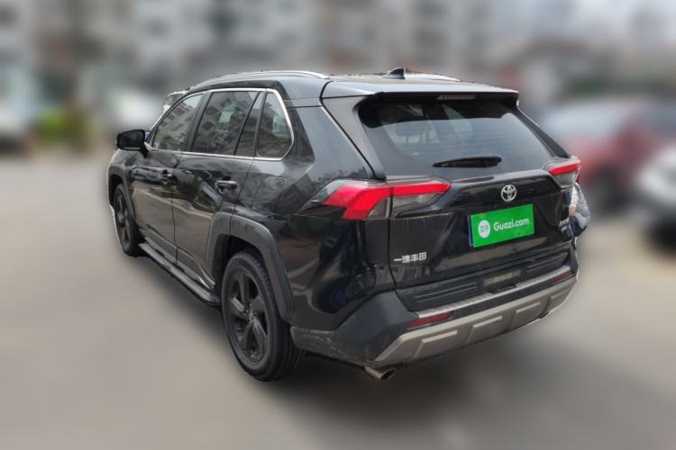 Used Toyota RAV4 2022 2.0L CVT 4x4 Style Plus Edition