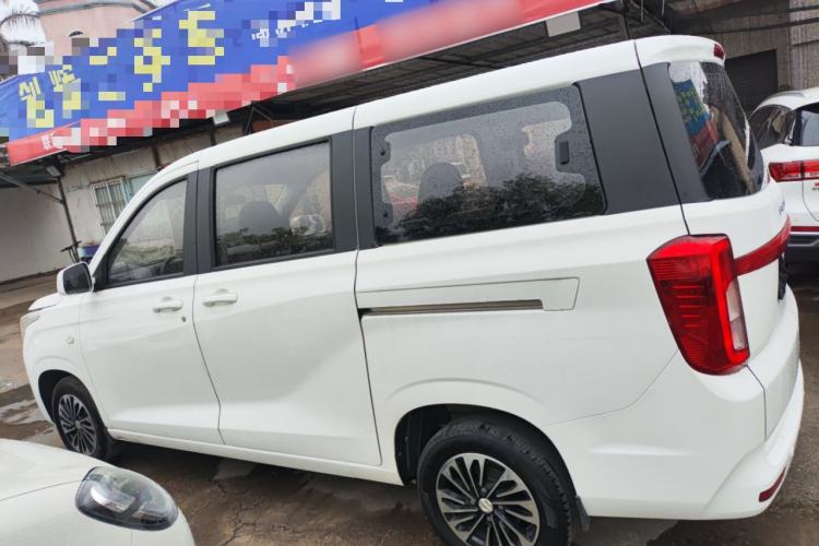 Used Dongfeng Fengon 380 2022 1.5L Comfort-Class Passenger Vehicle (Steel Spring) with 7 Seats
