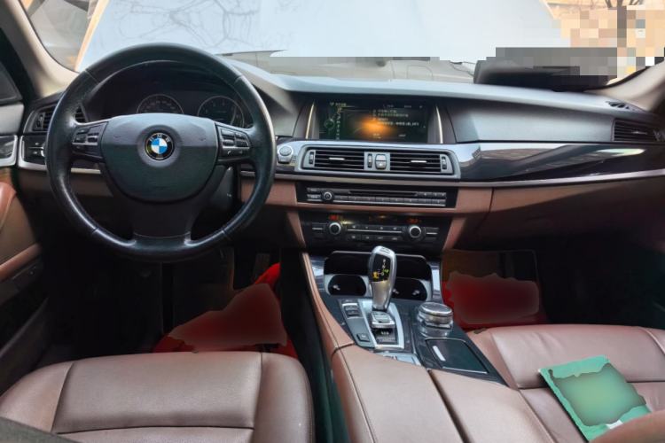 Used BMW 5 Series 2014 520Li Elegant Model
