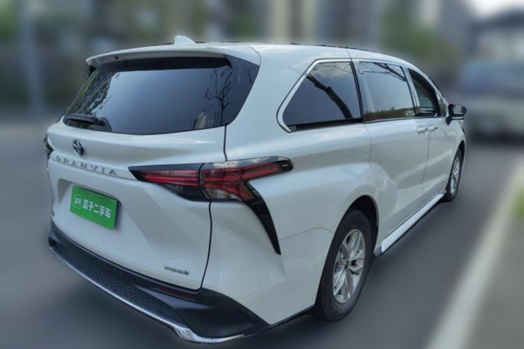 Used Toyota Granvia 2023 2.5L Hybrid Comfort Edition