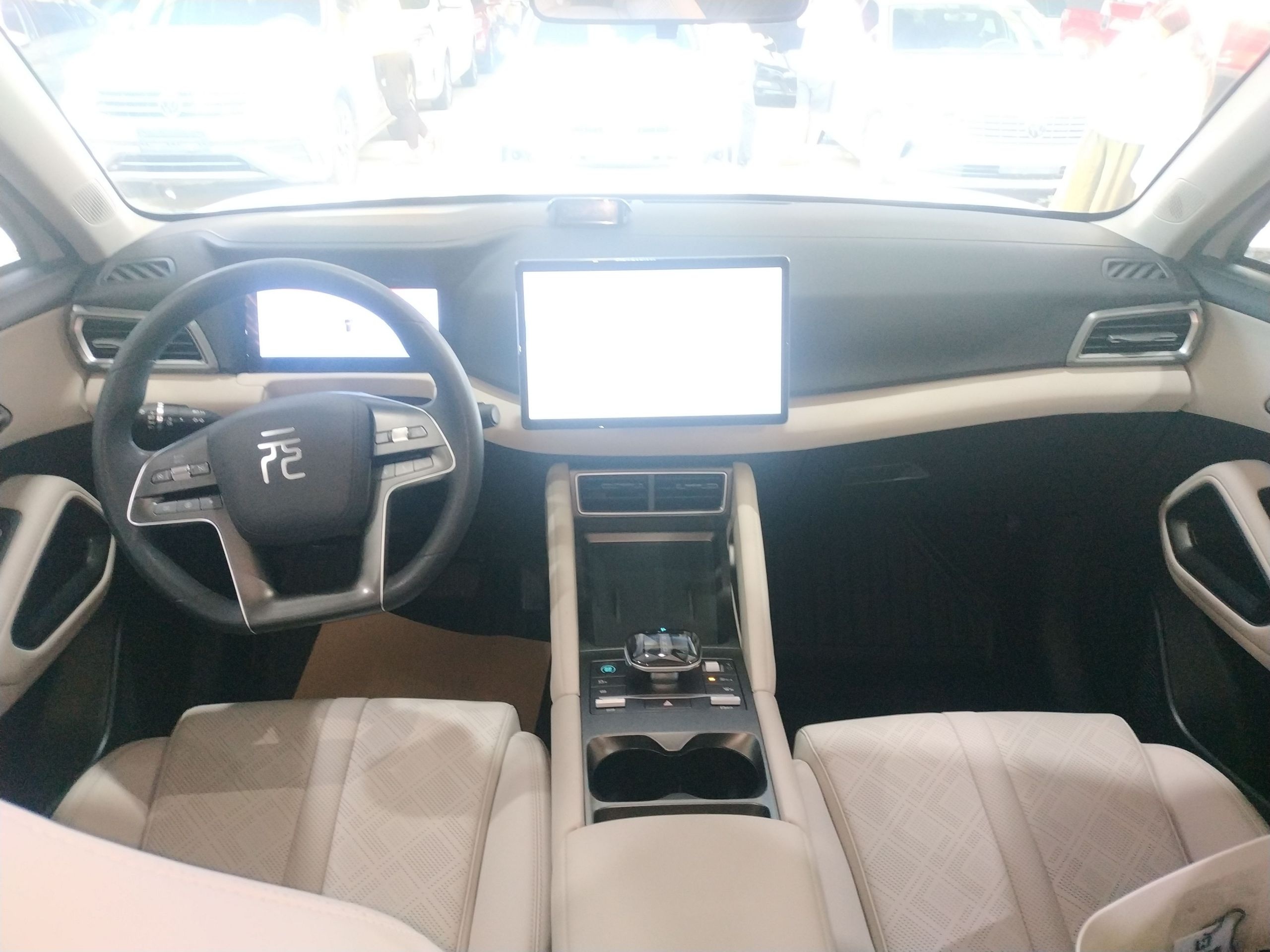 BYD Yuan UP 2024 401KM Leading Edition — снимка 14