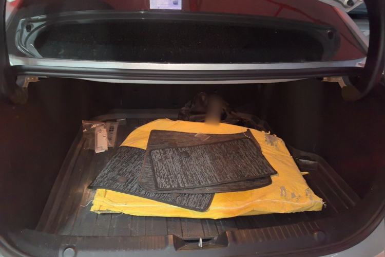 Used Geely Galaxy L6 2025 EM-i 140km Explorer+ Edition Trunk