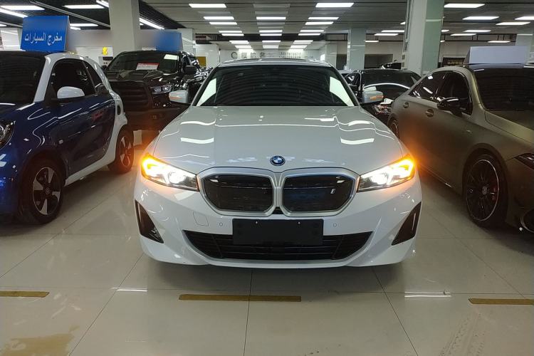 Used BMW i3 2022 eDrive 35 L
