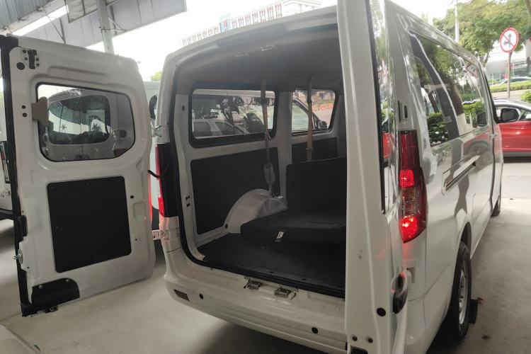 Used CHANGAN KAICHENG Ruixing EM80 2024 Comfort-Style 6-Seater 41.86 kWh Trunk