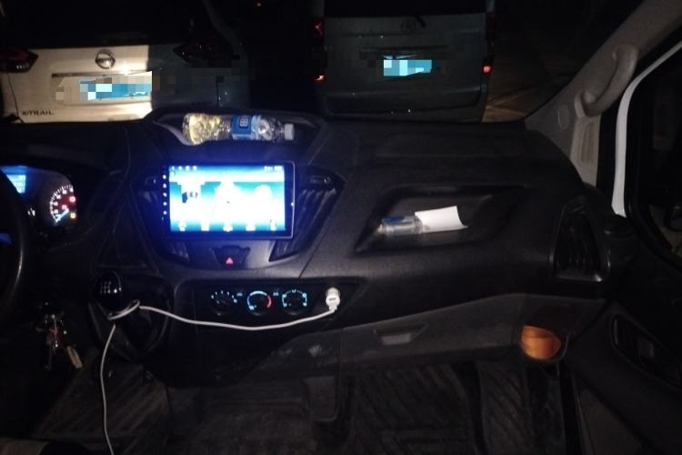 Used Ford Transit 2019 2.0T Gasoline Multi-Purpose Commercial Vehicle Mid-Drive Mid-Roof 6-Seater China VI Standard