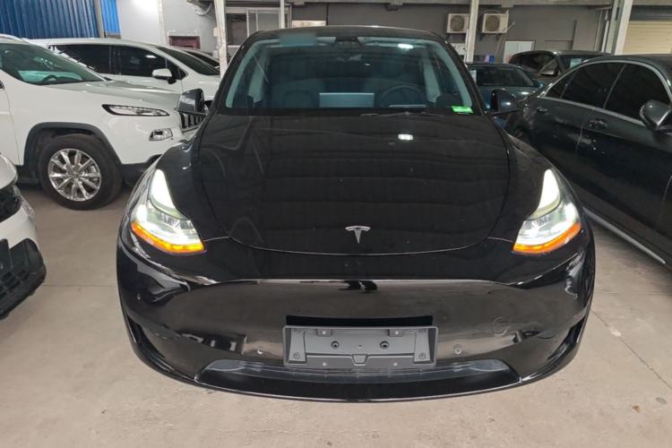 Used Tesla Model Y 2023 Rear-Wheel-Drive Version