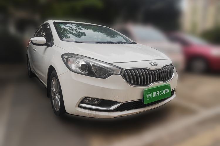 Used Kia K3 2015 1.6L Automatic GLS Front Right 45 Deg