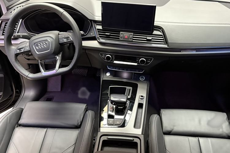 Used Audi Q5L 2022 Updated 45T Luxury Dynamic Version
