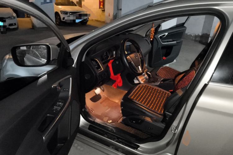 Used Volvo XC60 2017 T5 AWD Smart Upgrade Edition
