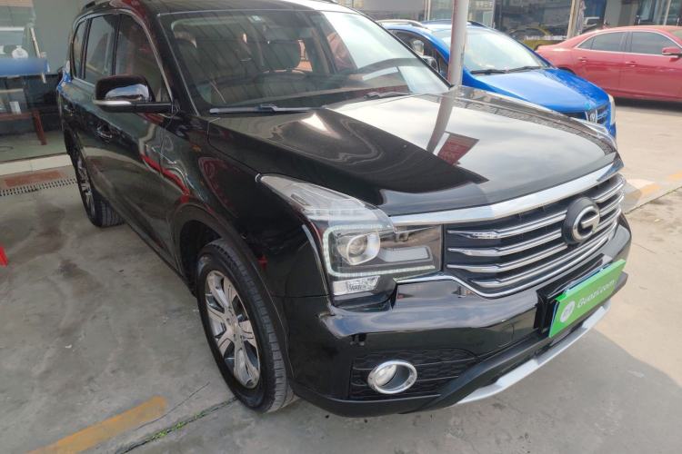 Used GAC Trumpchi GS7 2017 320T Two-Wheel-Drive Luxury Model Front Right 45 Deg