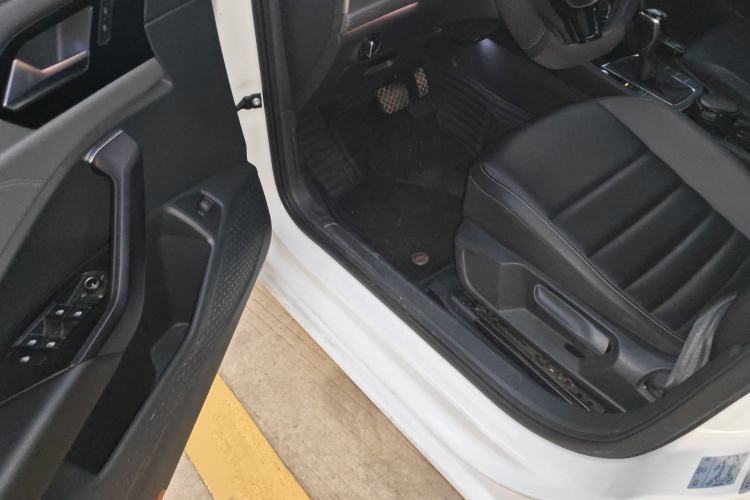 Used Volkswagen Sagitar 2019 280TSI DSG Comfort Version China VI Standard Driver Seat