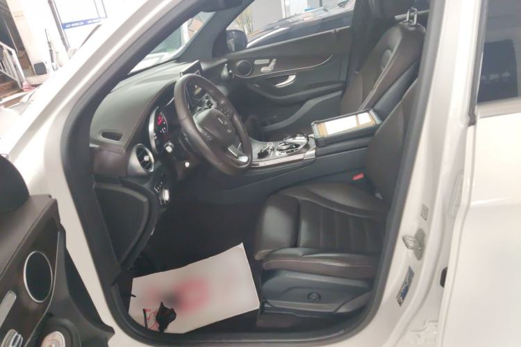 Used Mercedes-Benz GLC 2016 GLC 300 4MATIC Luxury Model