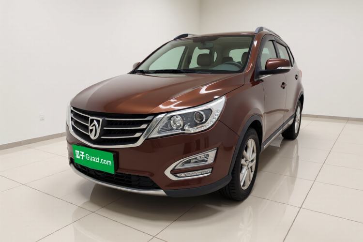 Used Baojun 560 2016 1.5T Manual Elite Edition Guazi used car, China used car export, Used car for sale, Used Baojun cars, Cheapest cars for sale
