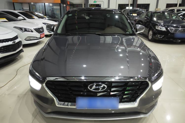 Used Hyundai Mistra 2021 1.8L CVT LUX Premium Edition
