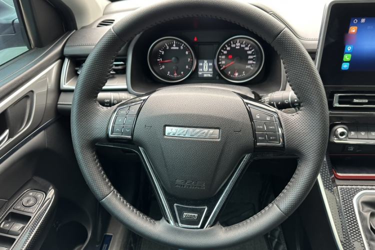 Used Haval M6 2021 PLUS 1.5T Manual Luxury Smart Connectivity Model Interior 6